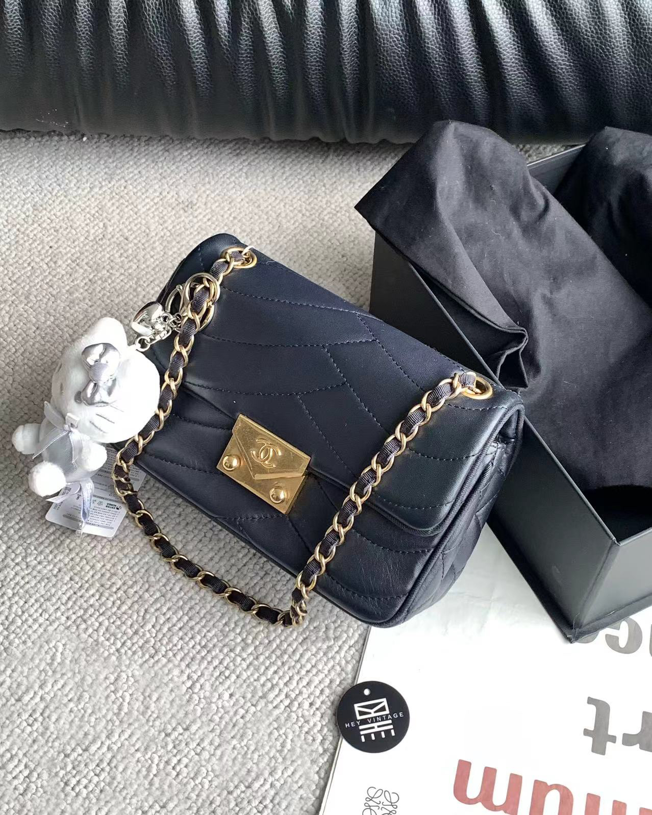 95新 Chanel/香奈儿 黑色波浪纹金扣口盖包 21cm 15357077