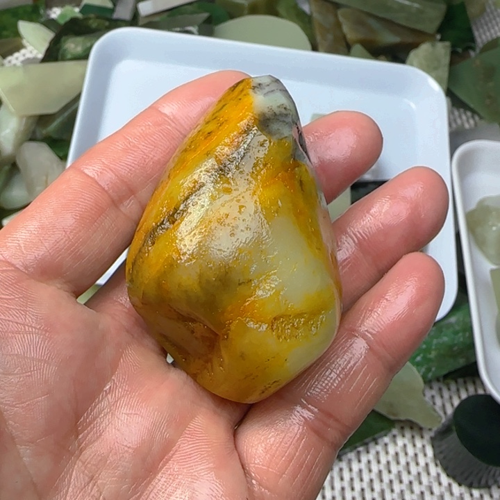 未镶嵌和田玉珠宝半成品一****。
