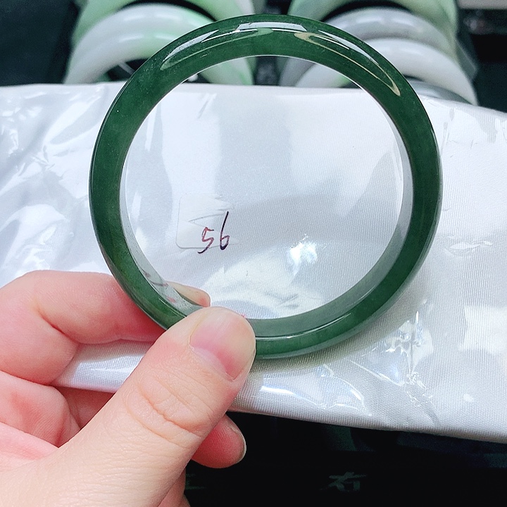 翡翠未镶嵌手镯55