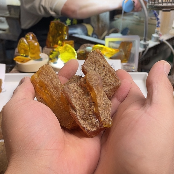 三***8定制琥珀未镶嵌天然琥珀蜜蜡