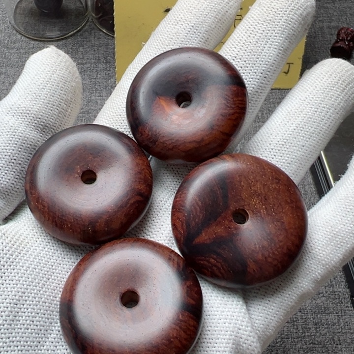 木海南红降平安扣