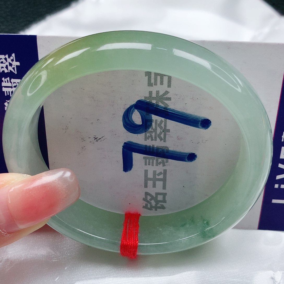 翡翠手镯未镶嵌缅甸天然a货翡翠