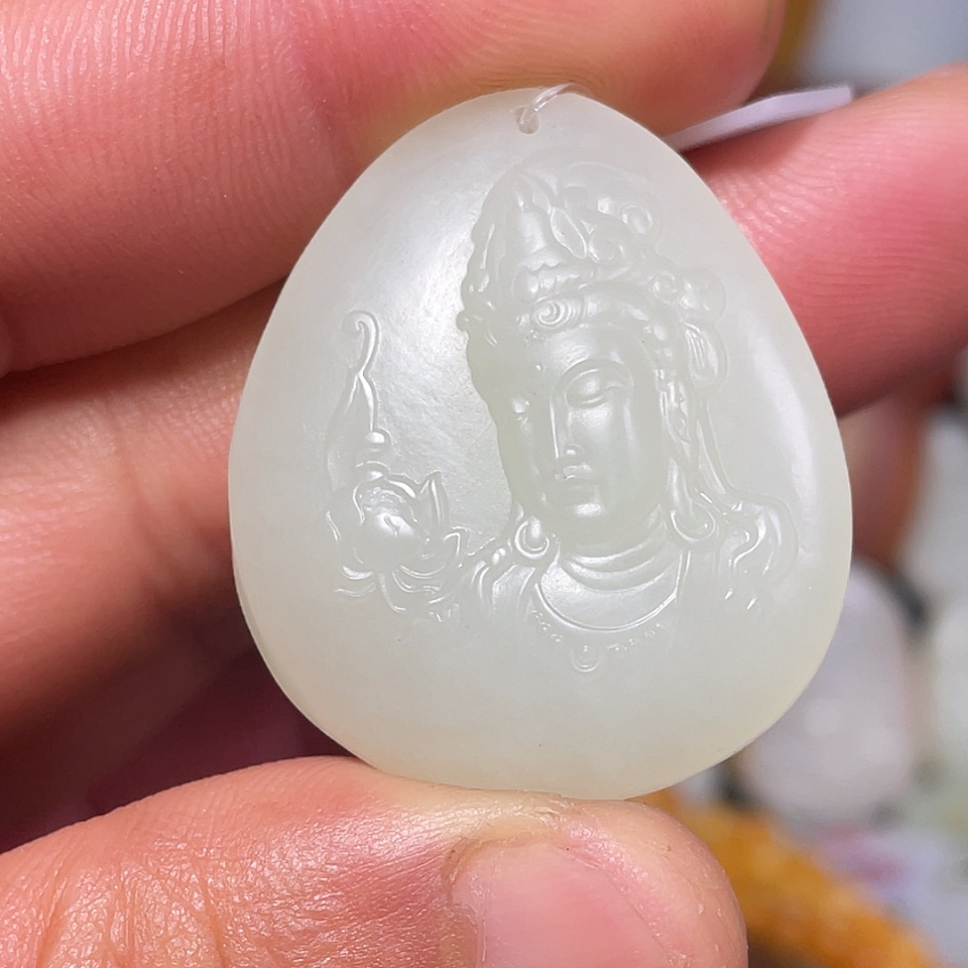 和田玉未镶嵌颈饰吊坠