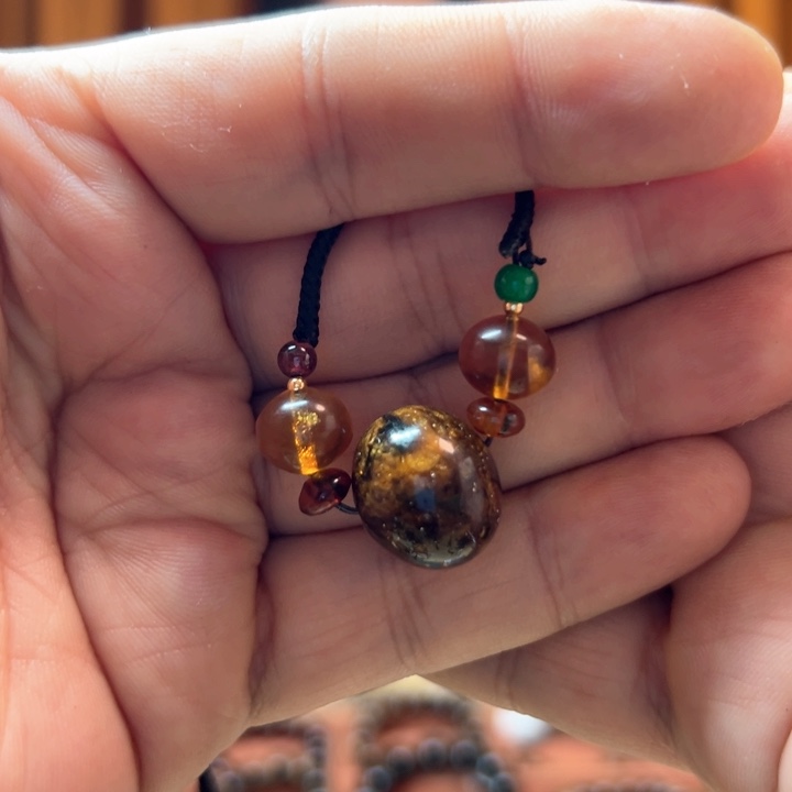 琥珀裸石未镶嵌铁**花抚顺6-14