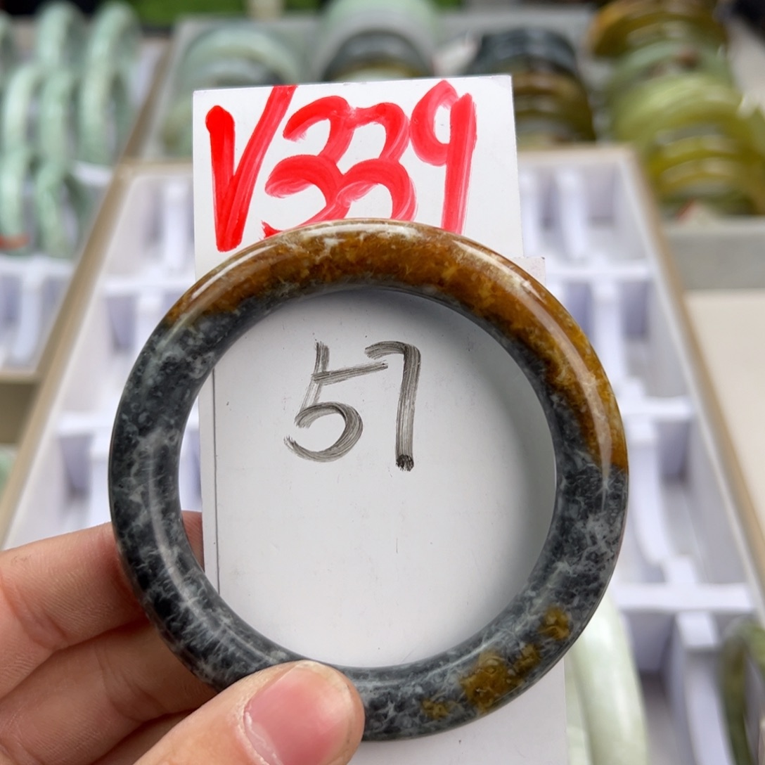 岫玉手镯未镶嵌天然岫玉