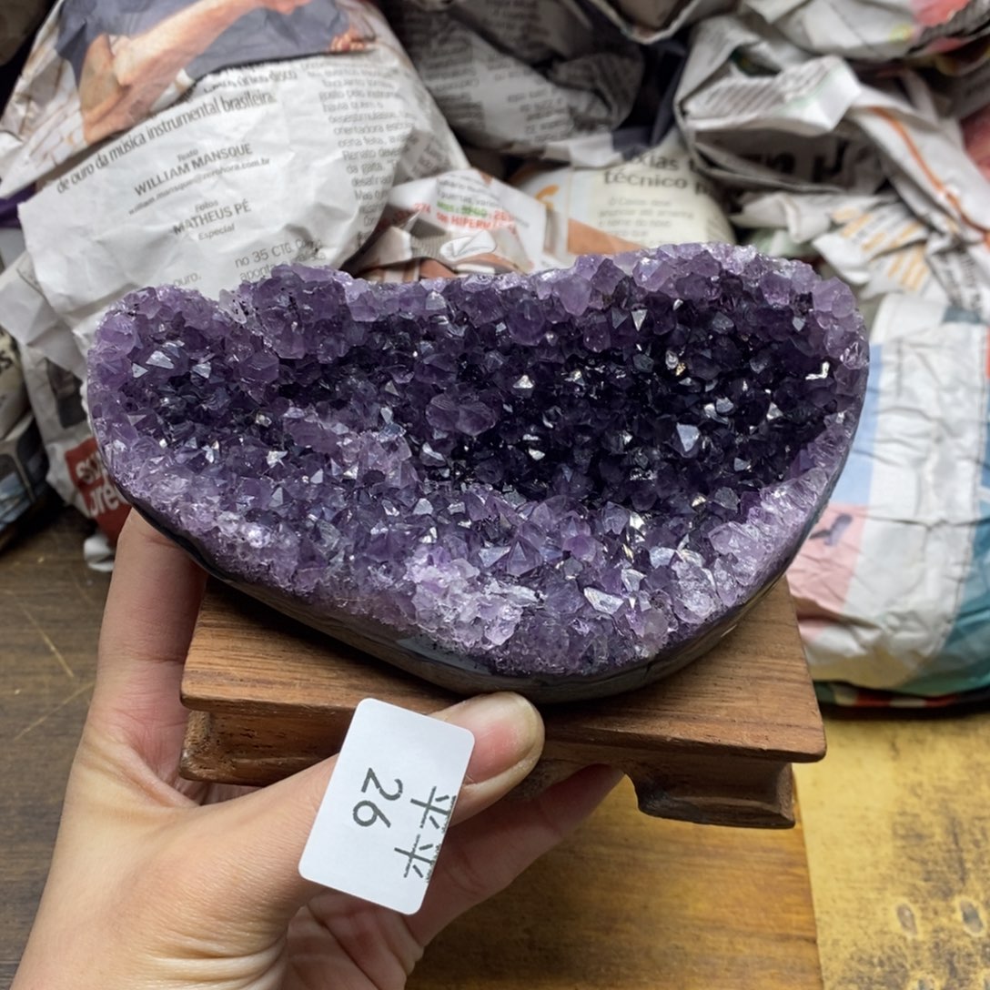 紫晶乌拉圭未镶嵌