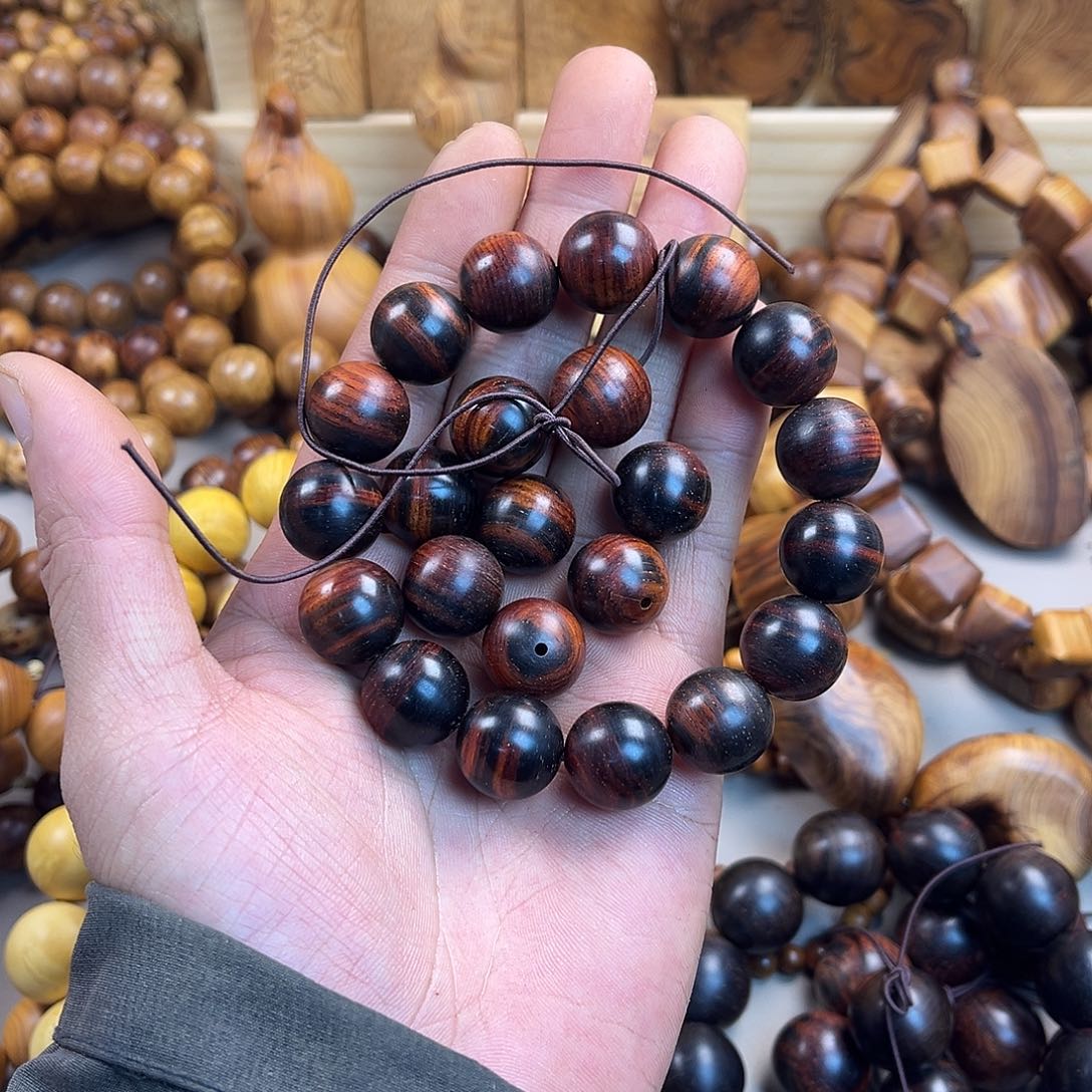 ****️交趾黄檀（大红酸枝）手串/手链1.5二标