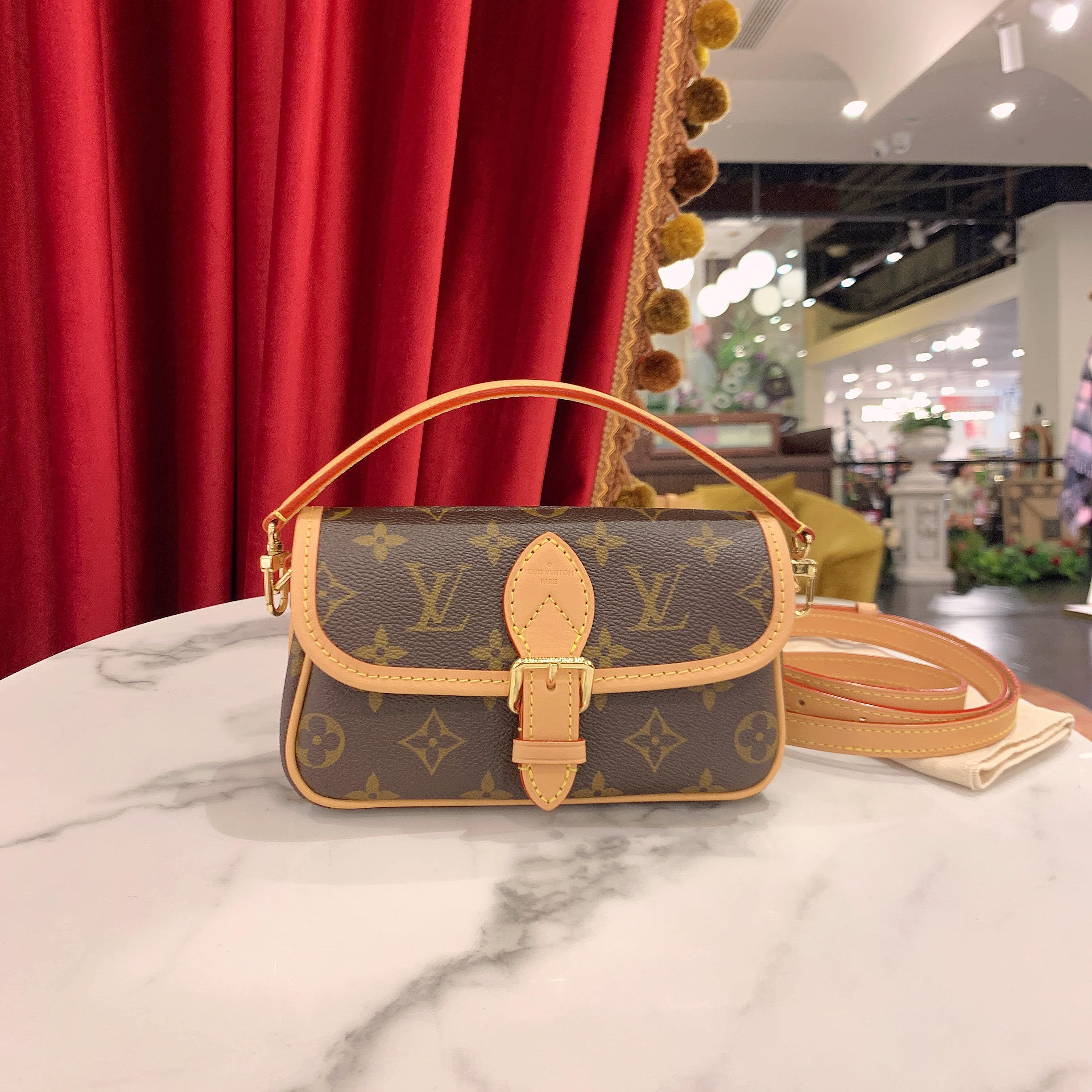 95新 LouisVuitton/路易威登 GGS法棍nano单肩包芯片款45169855