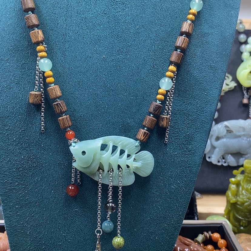 【闪购商品】蛇纹石玉吊坠未镶嵌