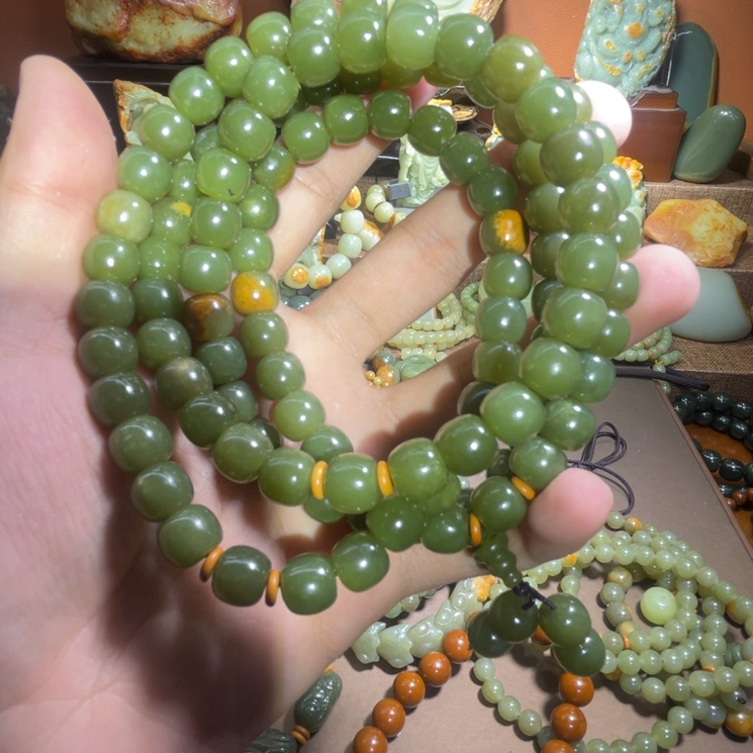 透闪石质玉108 9✖️10未镶嵌呵*?