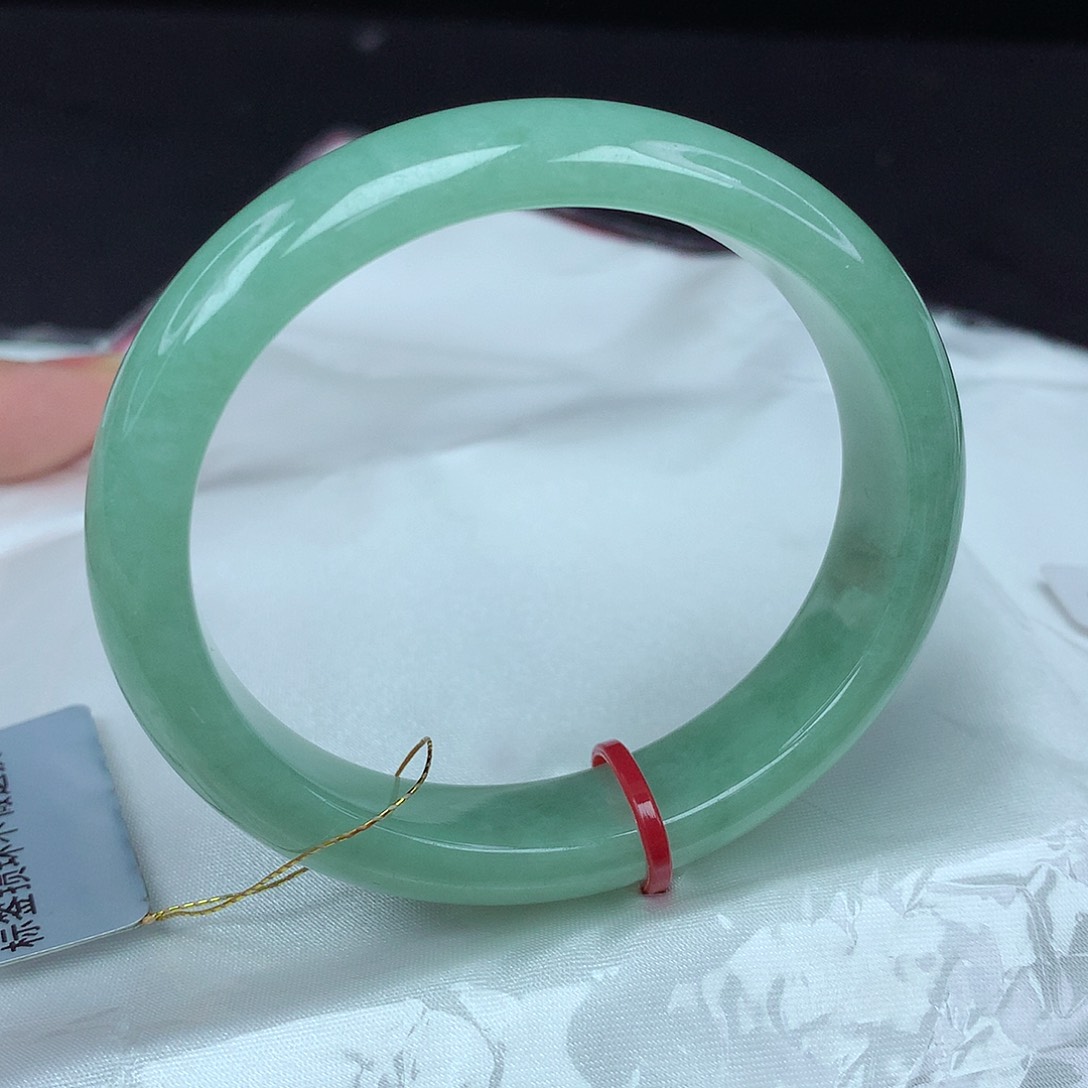 翡翠手镯未镶嵌53+贵妃295