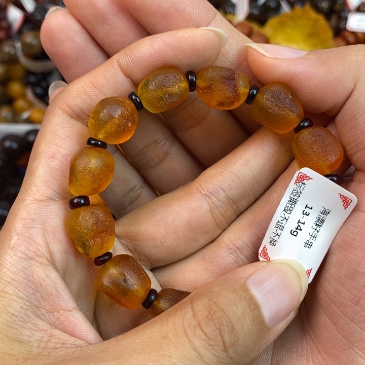 琥珀未镶嵌珠宝奇石