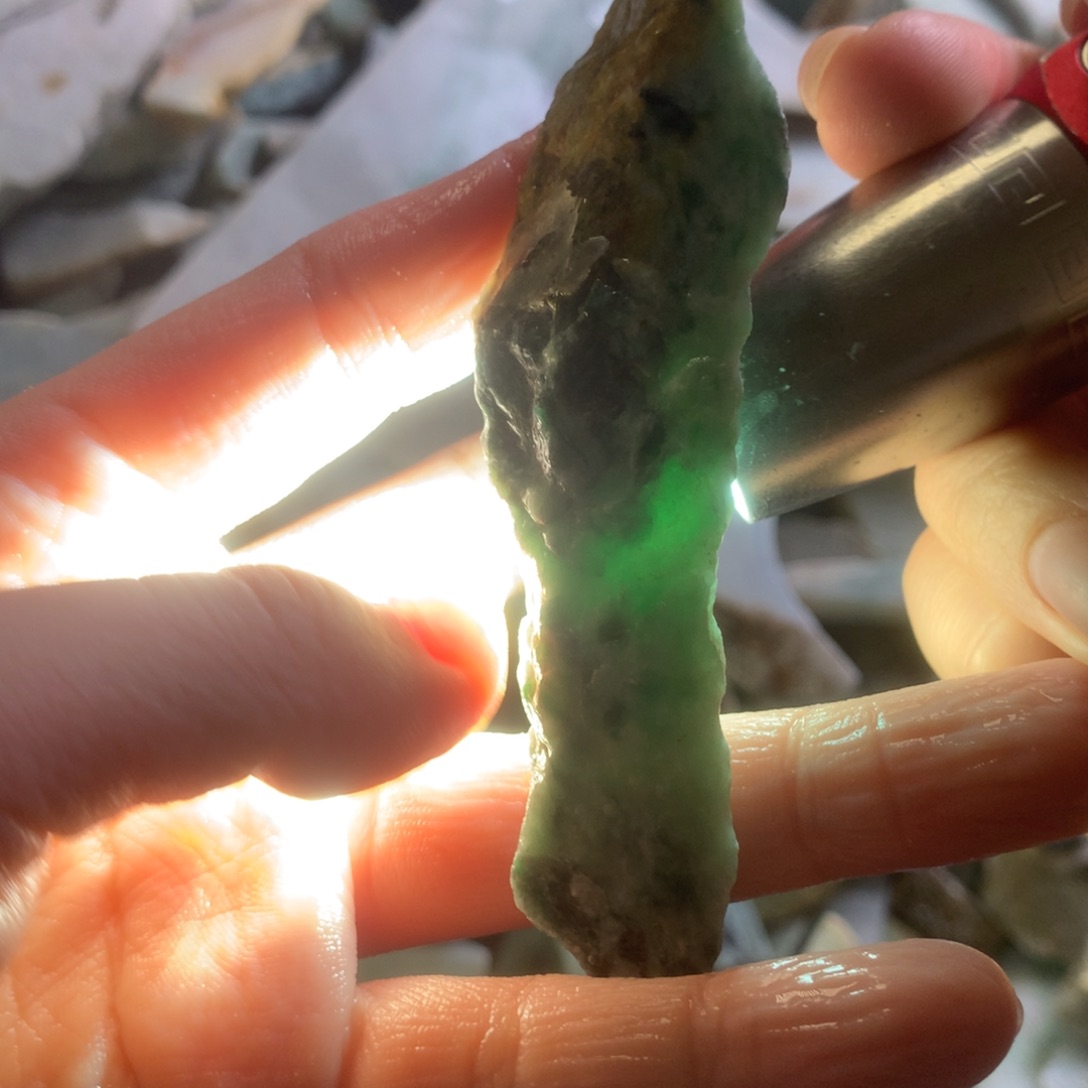 翡翠颈饰未镶嵌缅甸翡翠