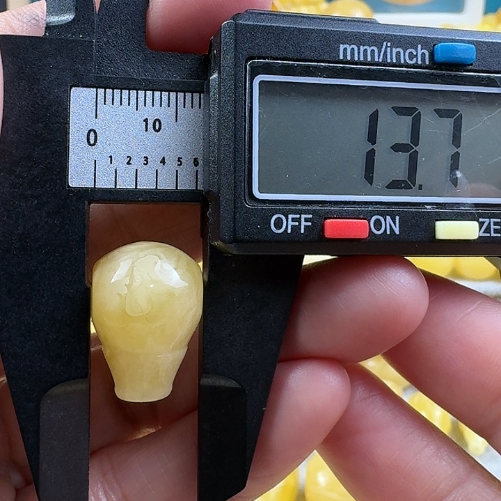 蜜蜡未镶嵌裸石29杂