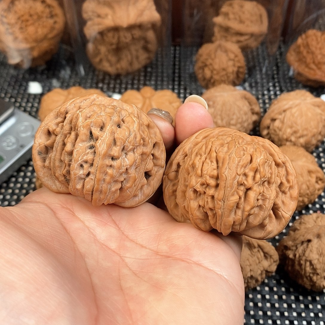 文玩核桃把件48尺四座楼全品