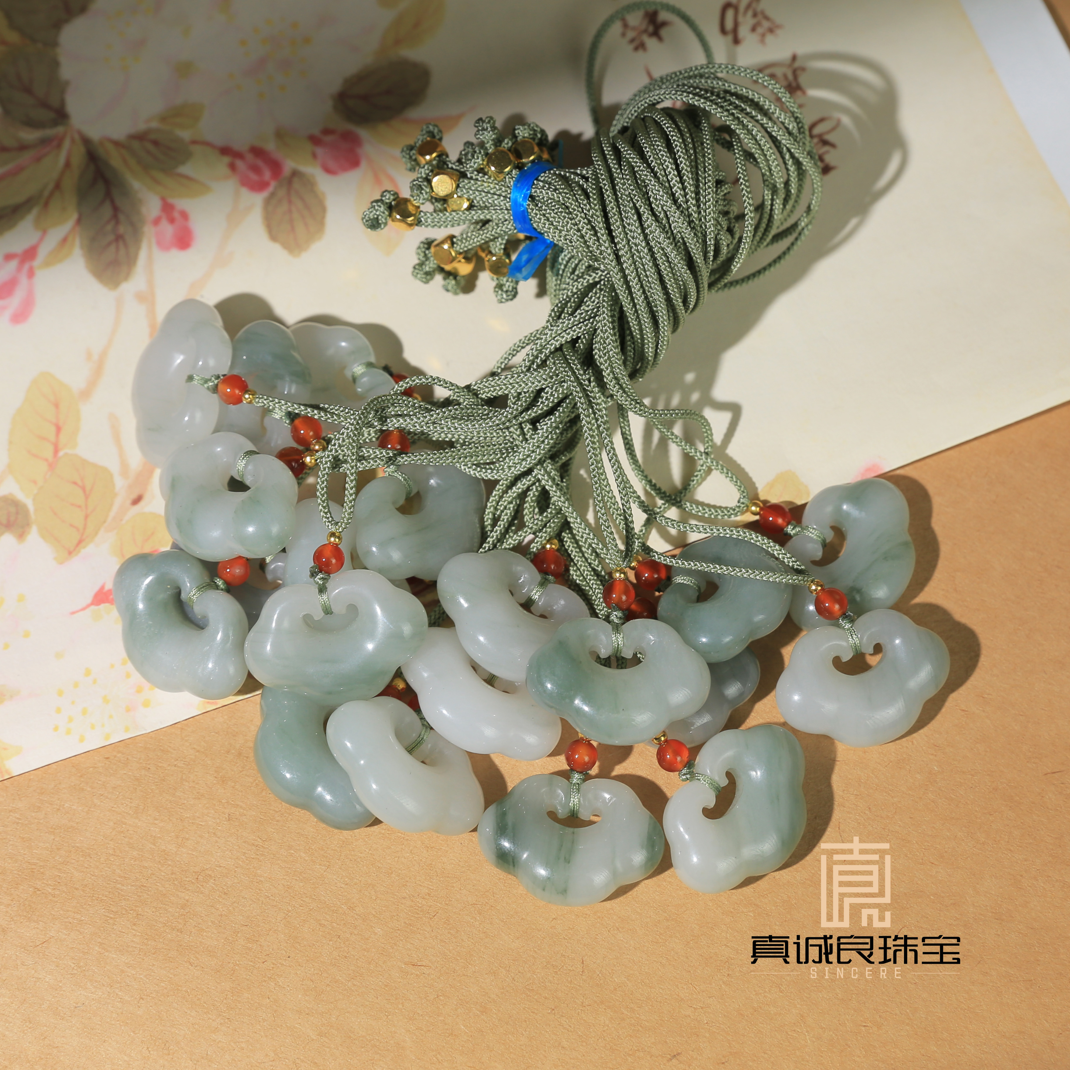 【真诚良】天然平安玉祥云锁吊坠高冰细腻多样性发货 拍一发一