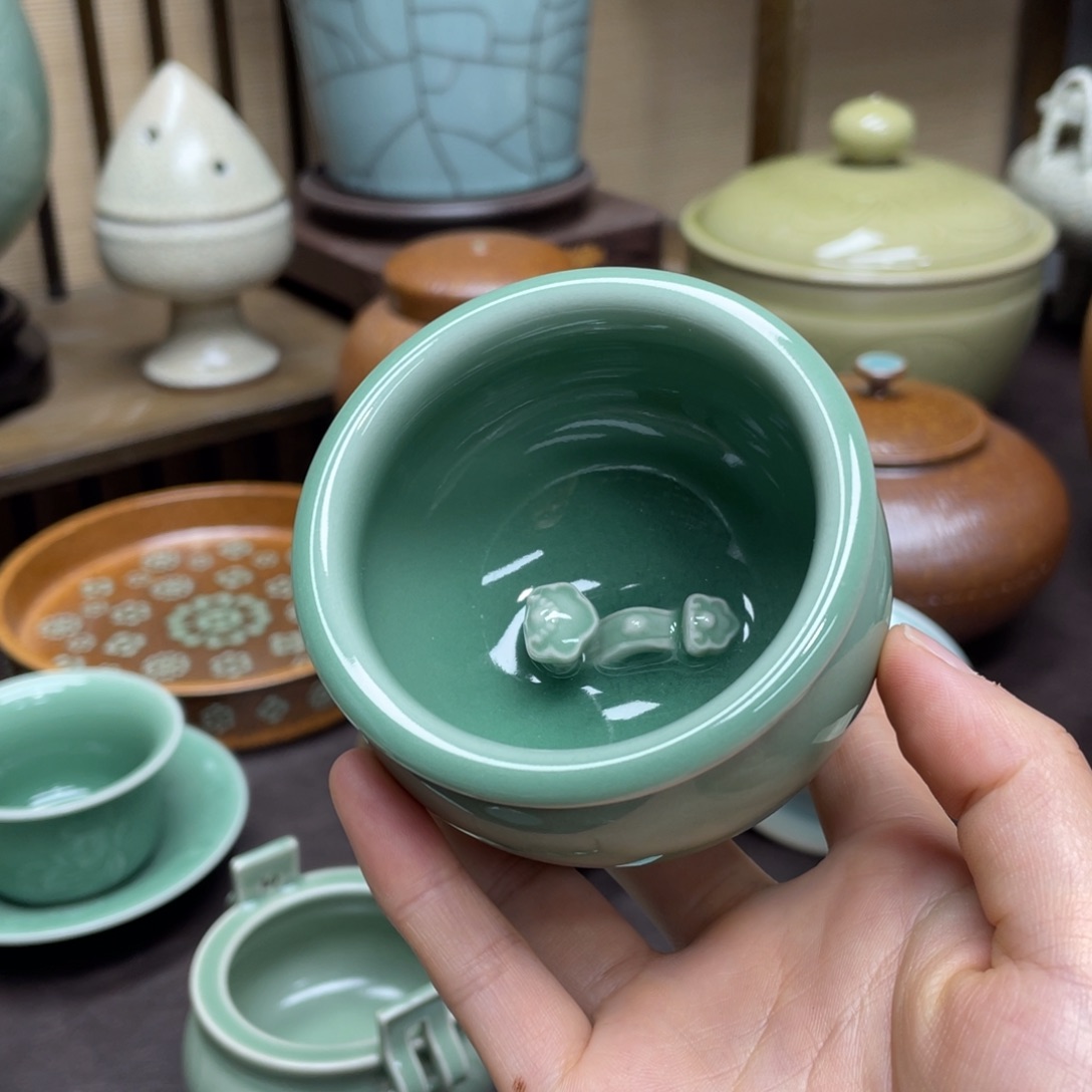 大****阳精品青瓷茶具杯子