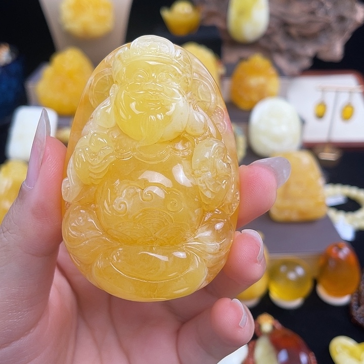 未镶嵌琥珀珠宝奇石