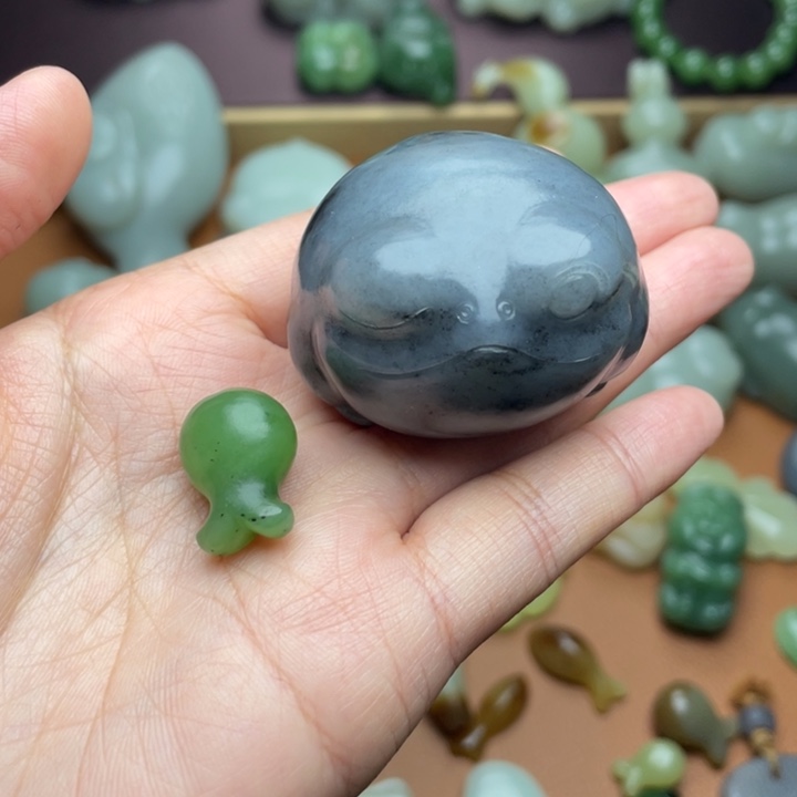 【闪购商品】颈饰未镶嵌和田玉奋***@