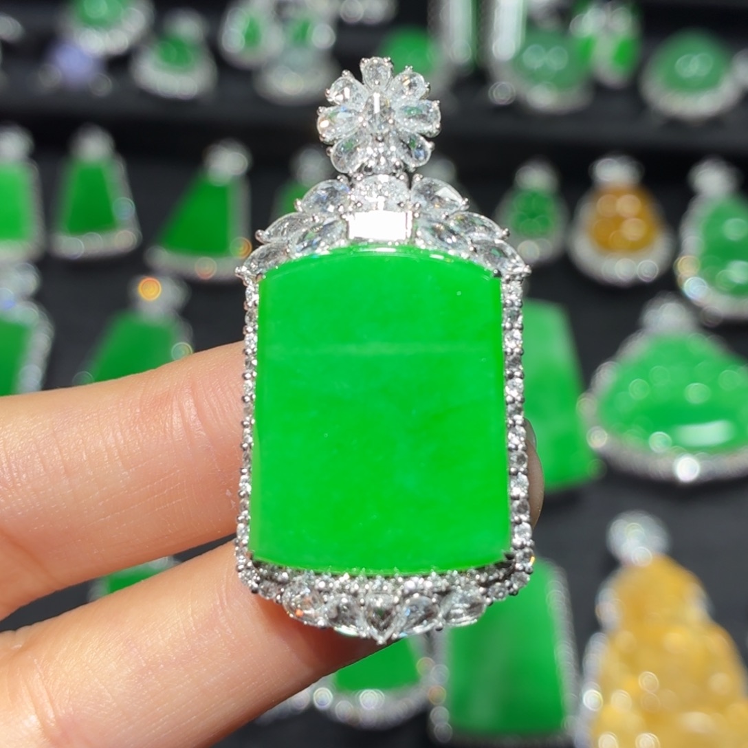 翡翠18K金镶嵌吊坠(不含链)216号