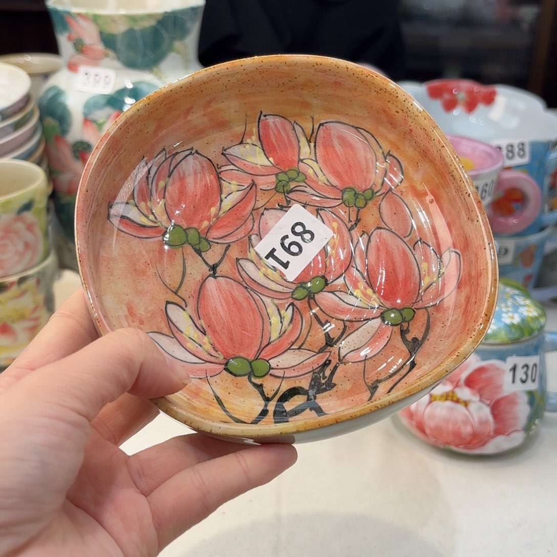 瓷片兔兔好可爱啊我