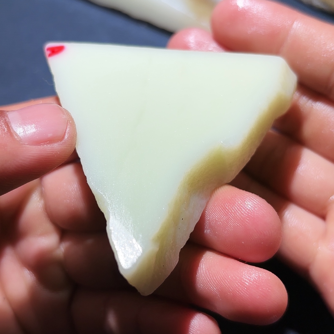 和田玉未镶嵌珠宝奇石