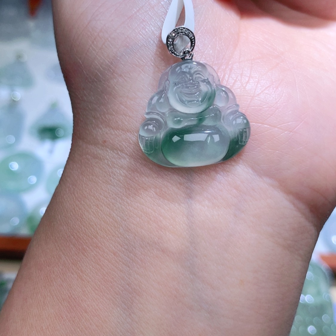 【闪购商品】翡翠颈饰18K金镶嵌佛公