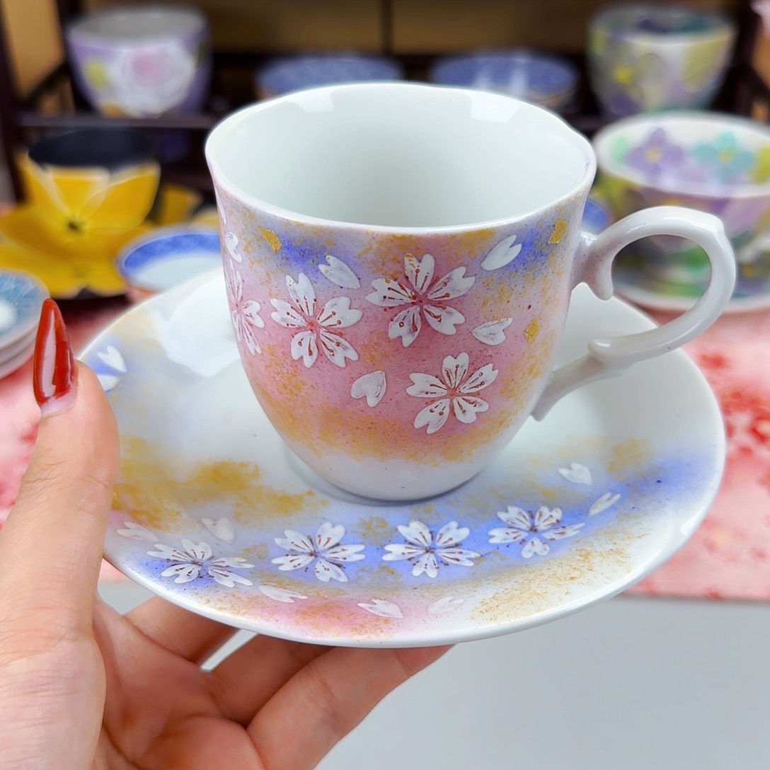 他家茶具瓷器真美！6