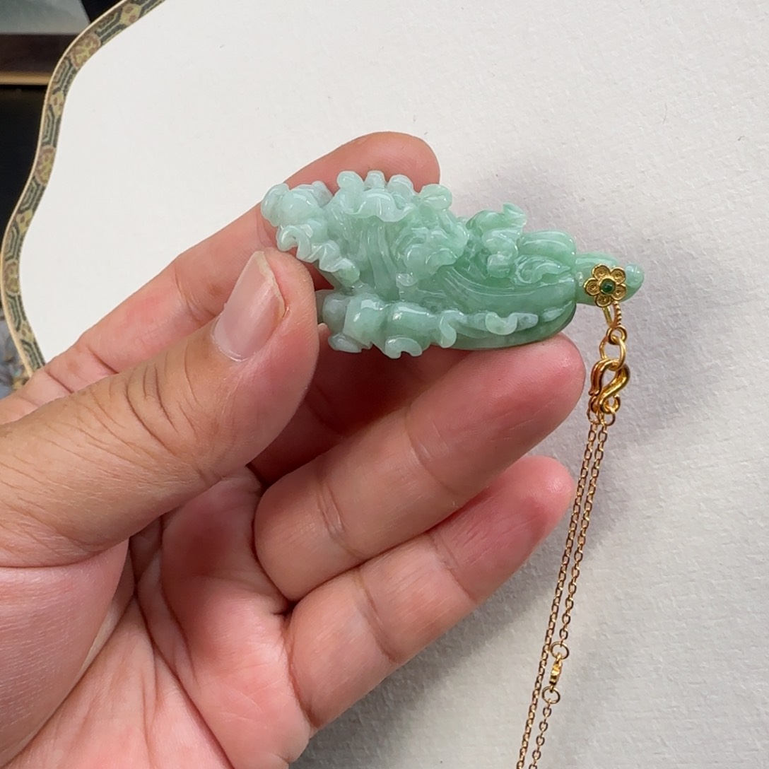 翡翠颈饰未镶嵌仿古