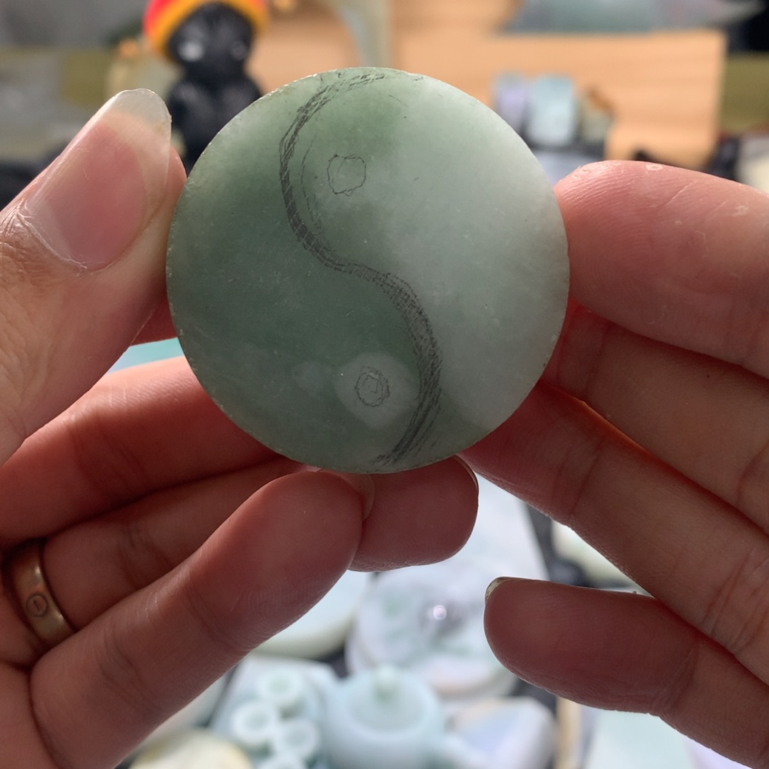 翡翠颈饰未镶嵌料子