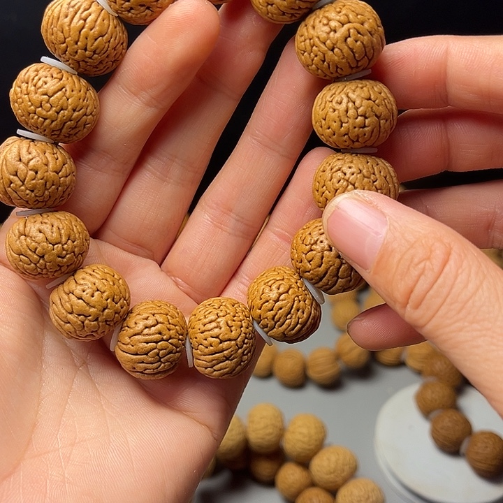 走***惑桃核吊坠桃核手串