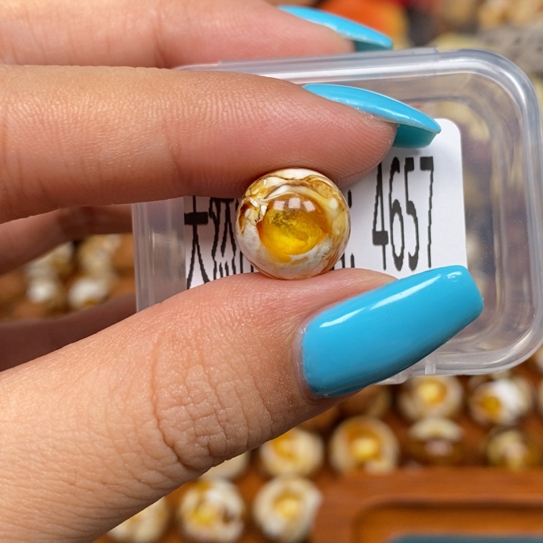 蜜蜡未镶嵌珠宝奇石4657