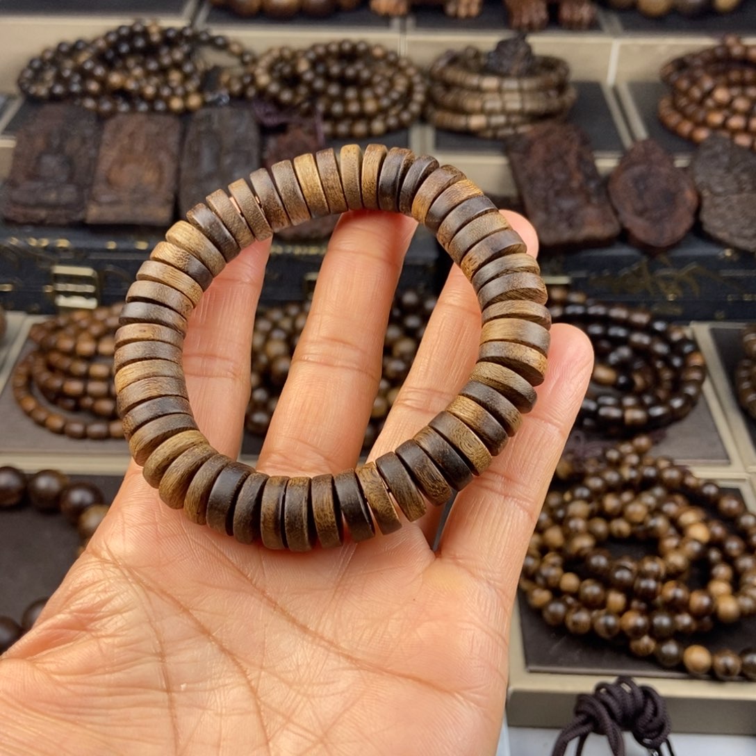 沉香手串K**g越南芽庄白棋留疤