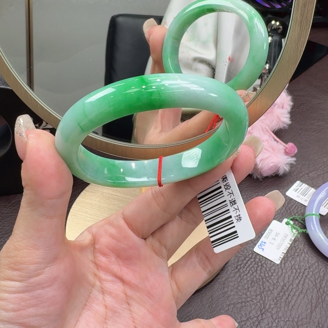 翡翠未镶嵌手镯68