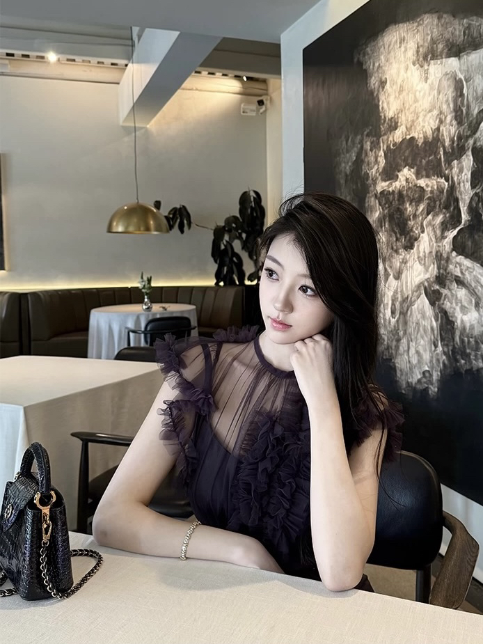 秀智【这紫裙子好美好美 仙仙的紫】定染可拆卸纱绑带吊带包臀裙
