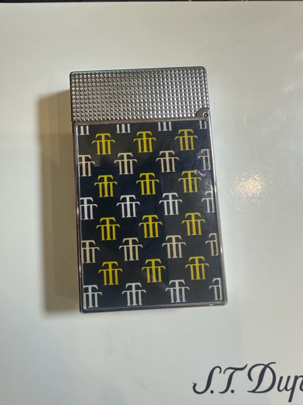 银色三T特立尼达雪茄联名打火机