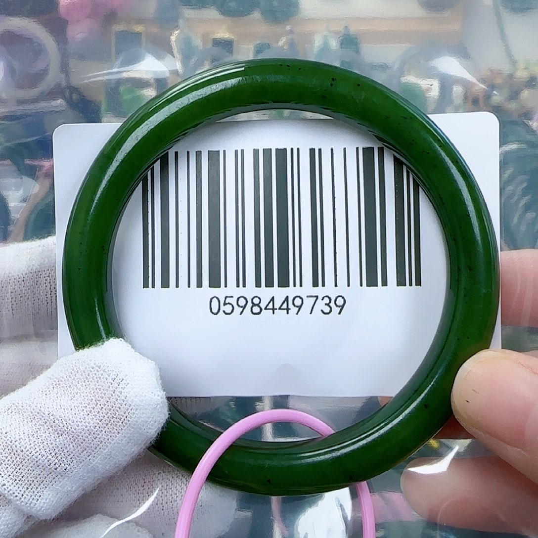 和田玉（碧玉）手镯未镶嵌微瑕5758