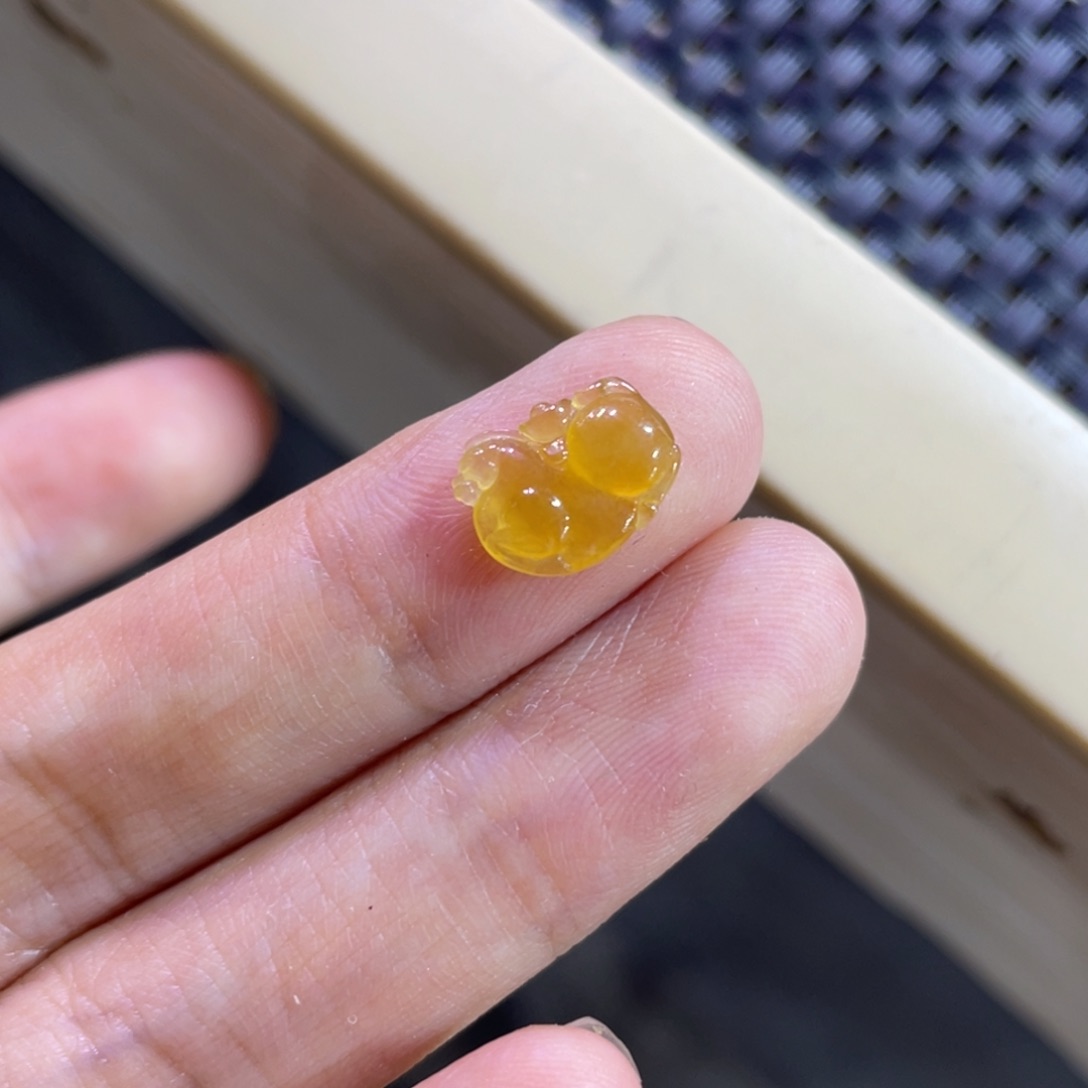 颈饰未镶嵌翡翠唐马