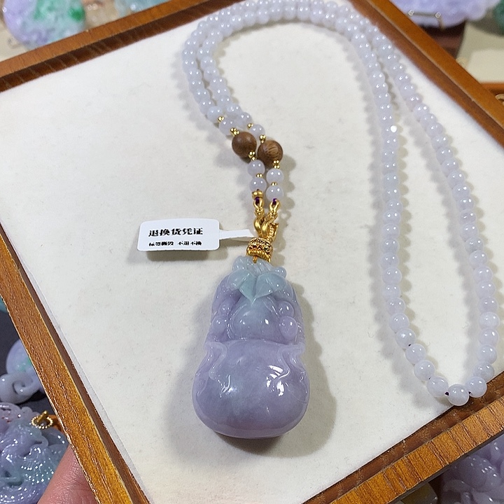 翡翠未镶嵌颈饰翡翠吊坠