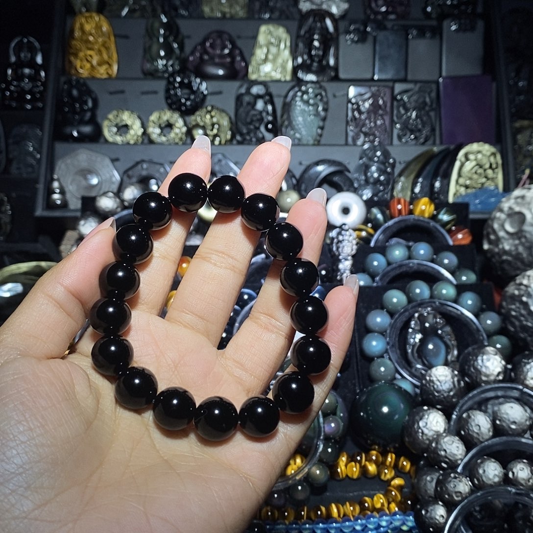 惠***部黑曜岩未镶嵌手链