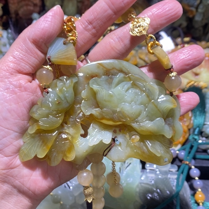 岫玉岫玉吊坠未镶嵌