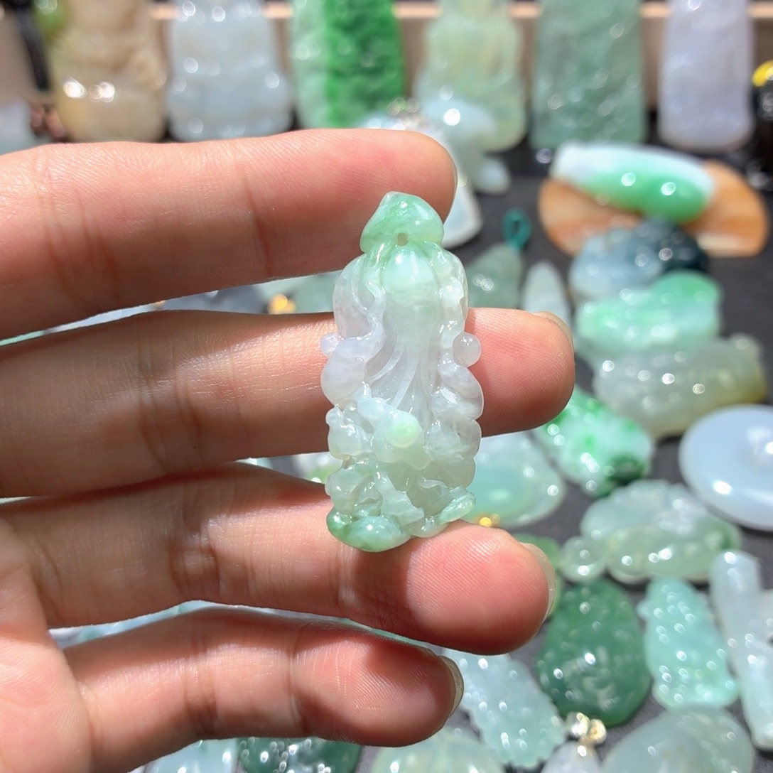 翡翠未镶嵌吊坠(不含链)