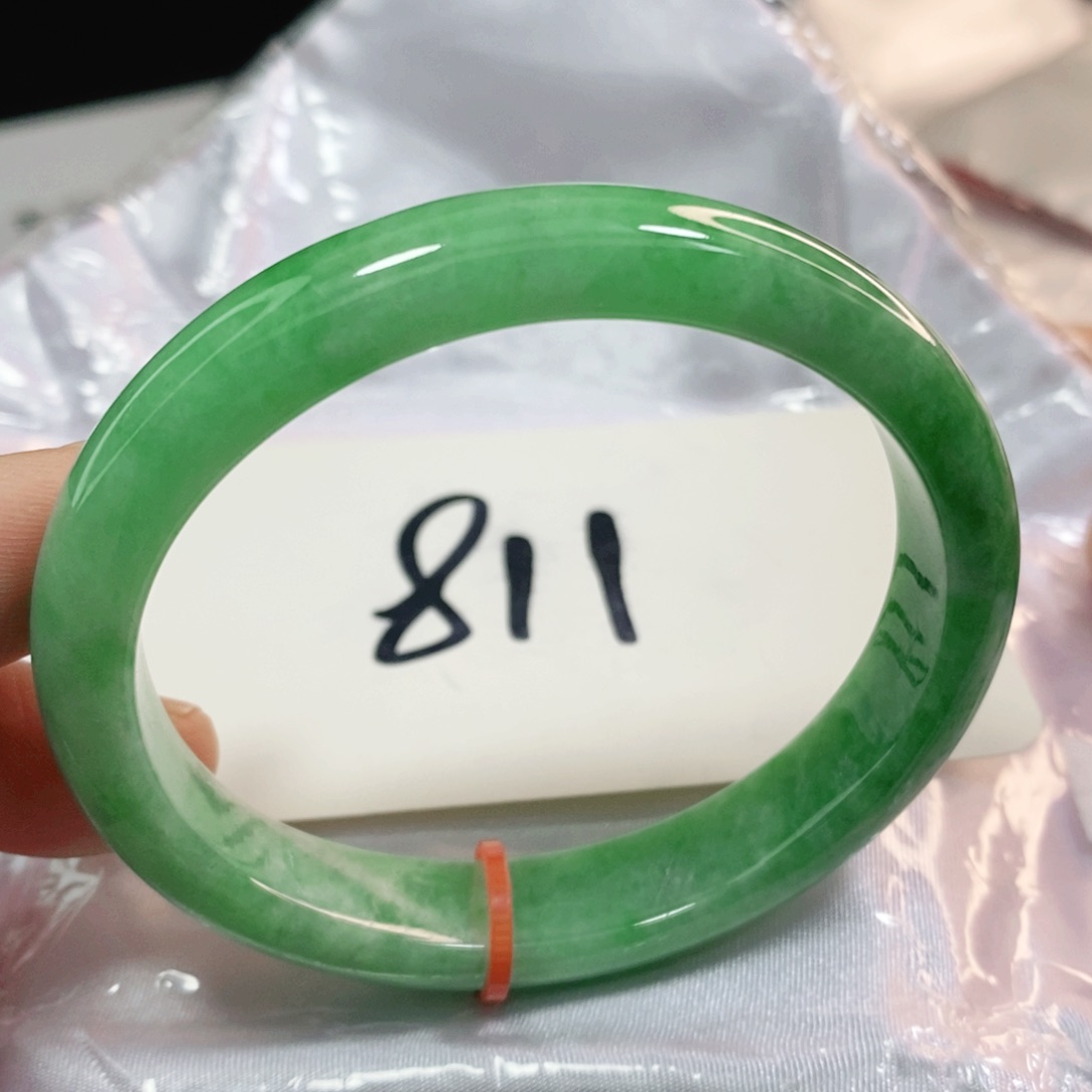 翡翠手镯未镶嵌57.3圈口贵妃