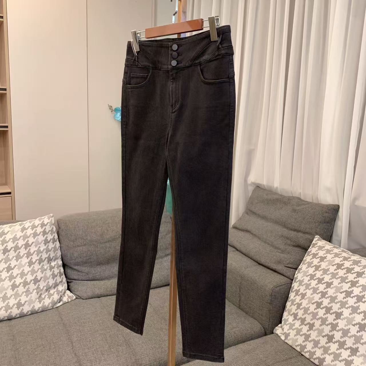 女式牛仔裤23028