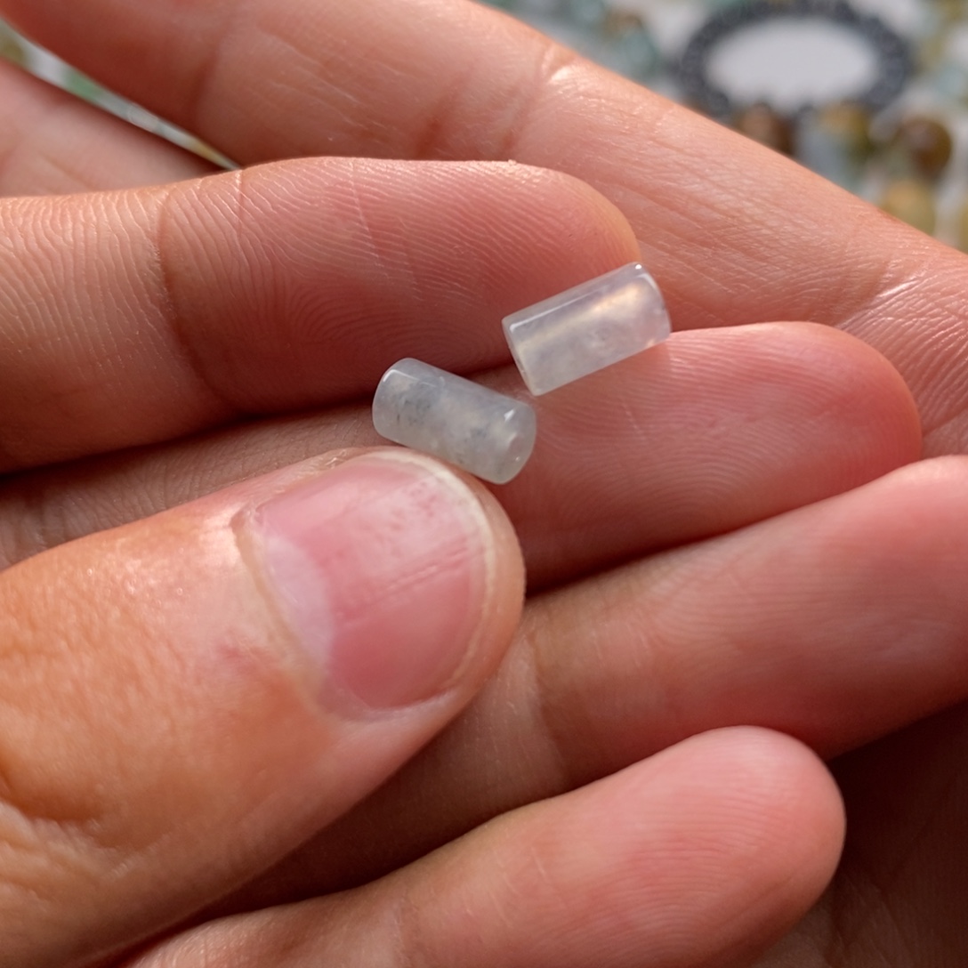 颈饰未镶嵌翡翠白冰桶珠