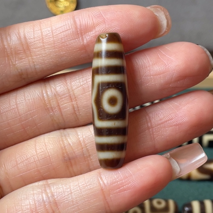 玛瑙/玉髓颈饰未镶嵌马**燕