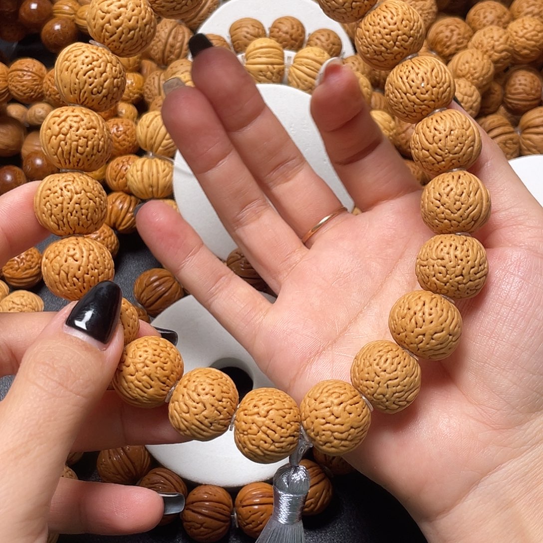 喜***薛手串桃核白月光手持