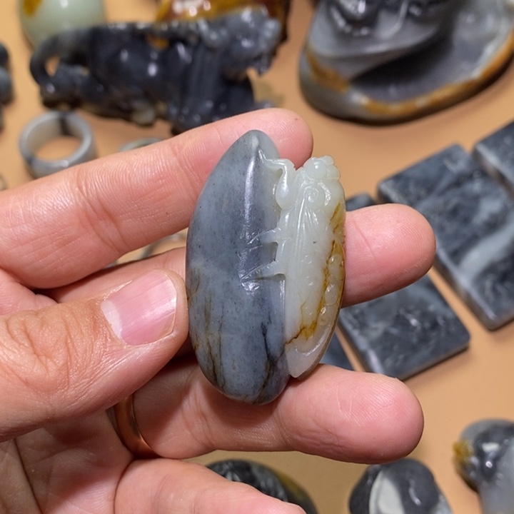 和田玉挂件未镶嵌