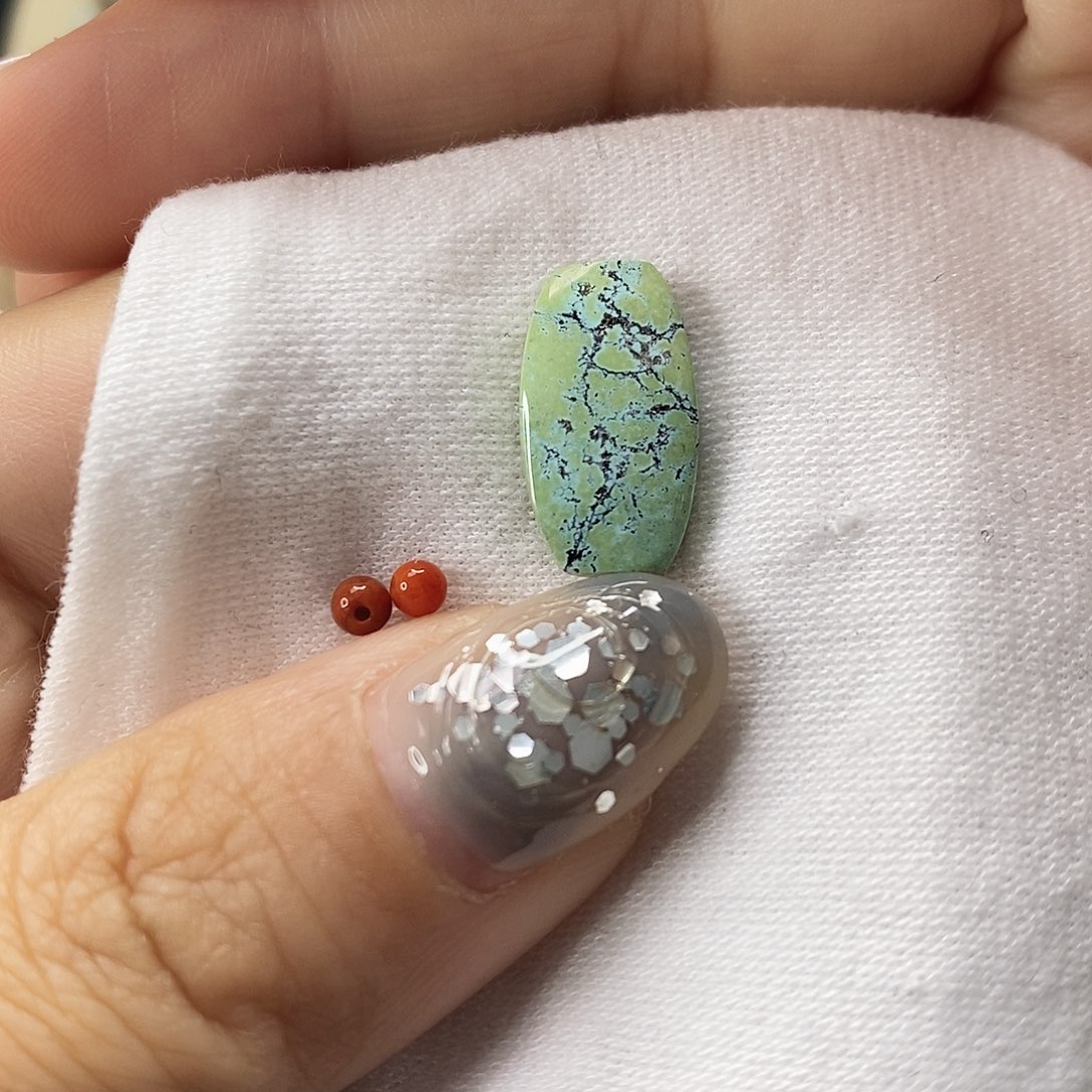 南红玛瑙未镶嵌珠宝奇石