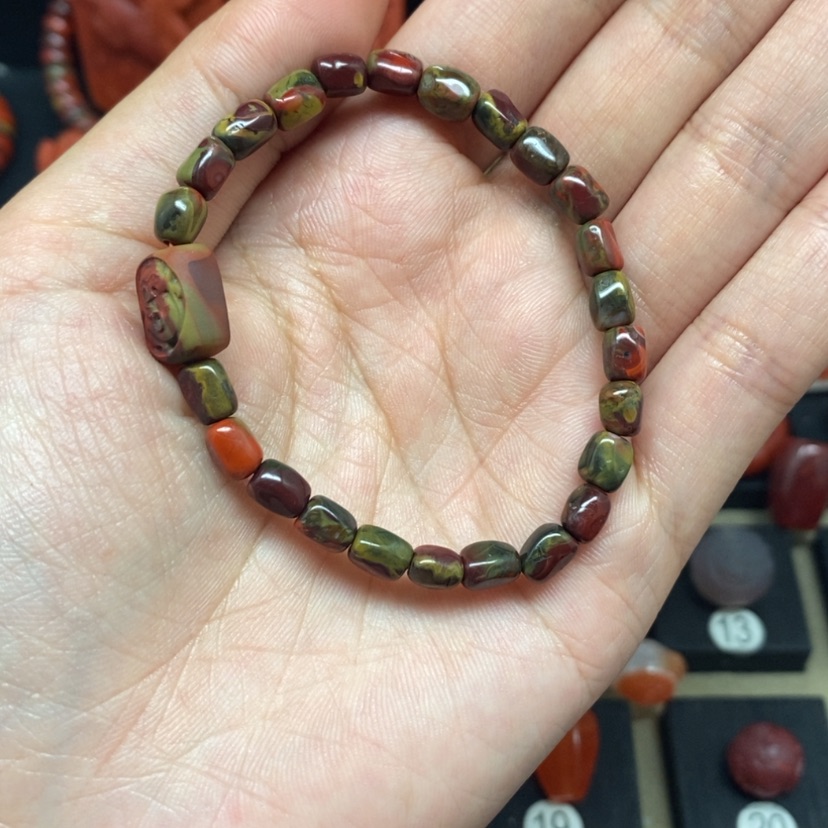 【闪购商品】南红玛瑙配饰未镶嵌9*